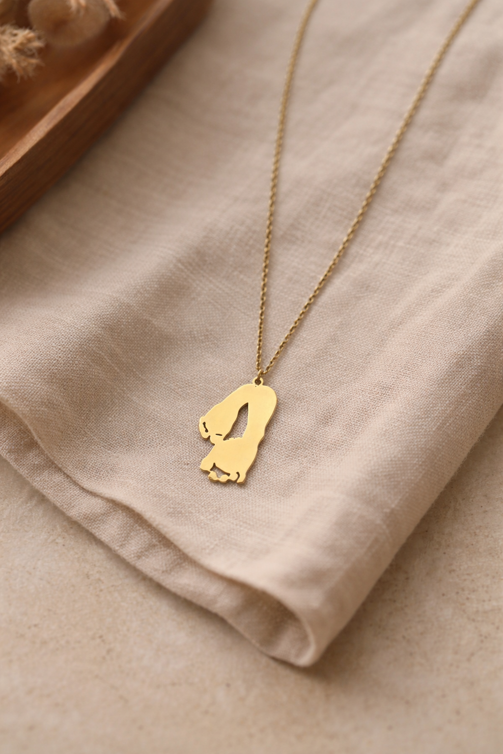 Footprint to Necklace